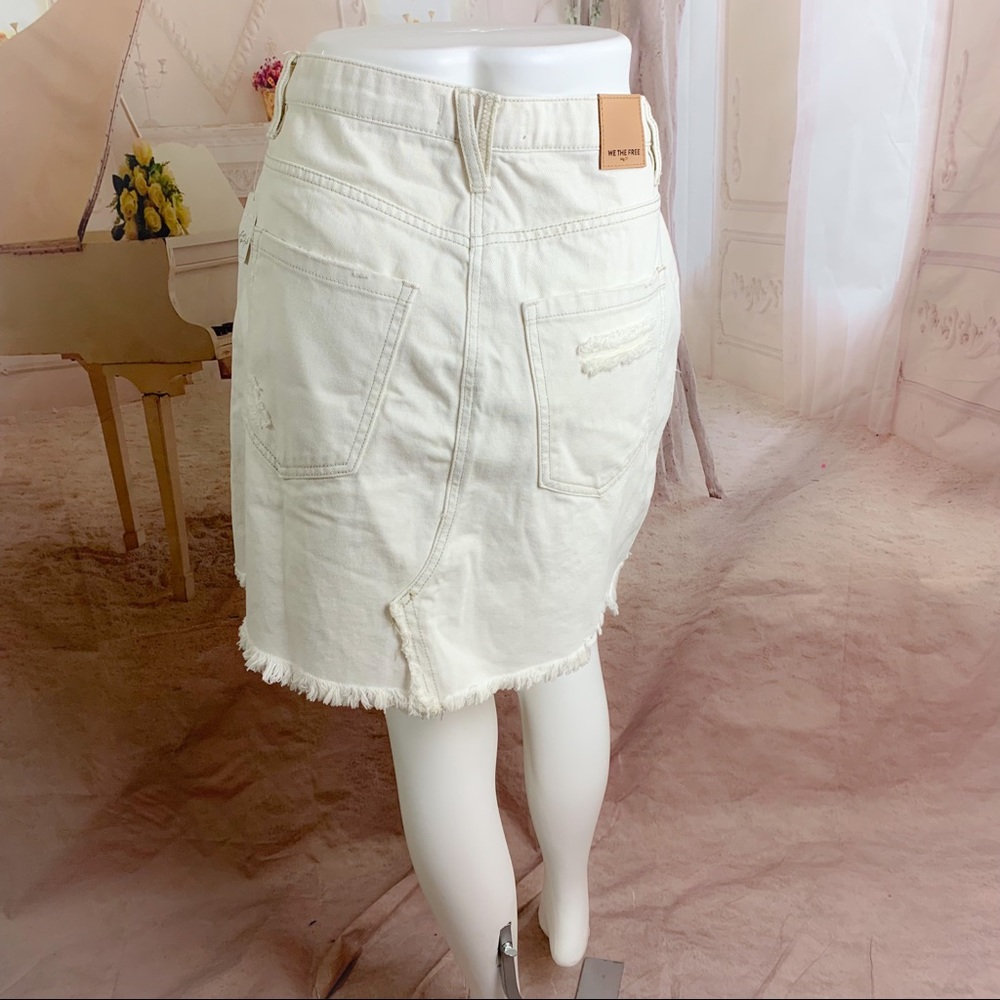 NEW Free People Brea Cutoff Skirt in Deco White - Picture 6 of 12